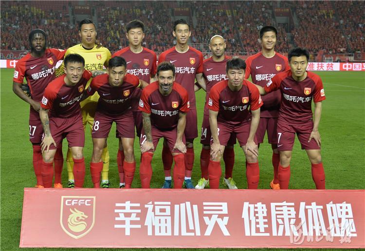 连续三个月